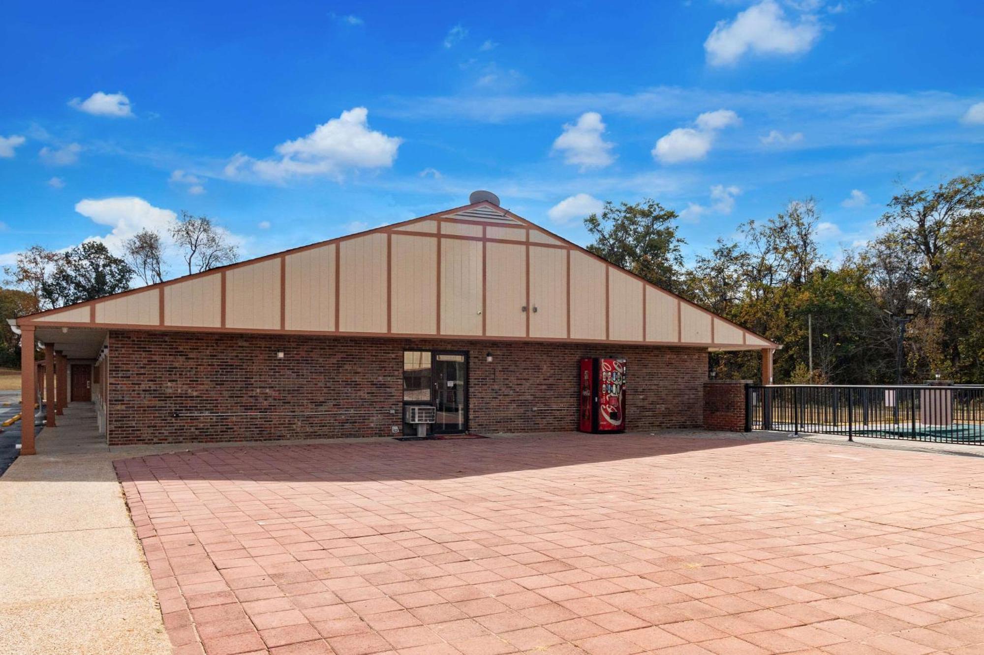 エコノ ロッジ Cornersville エクステリア 写真